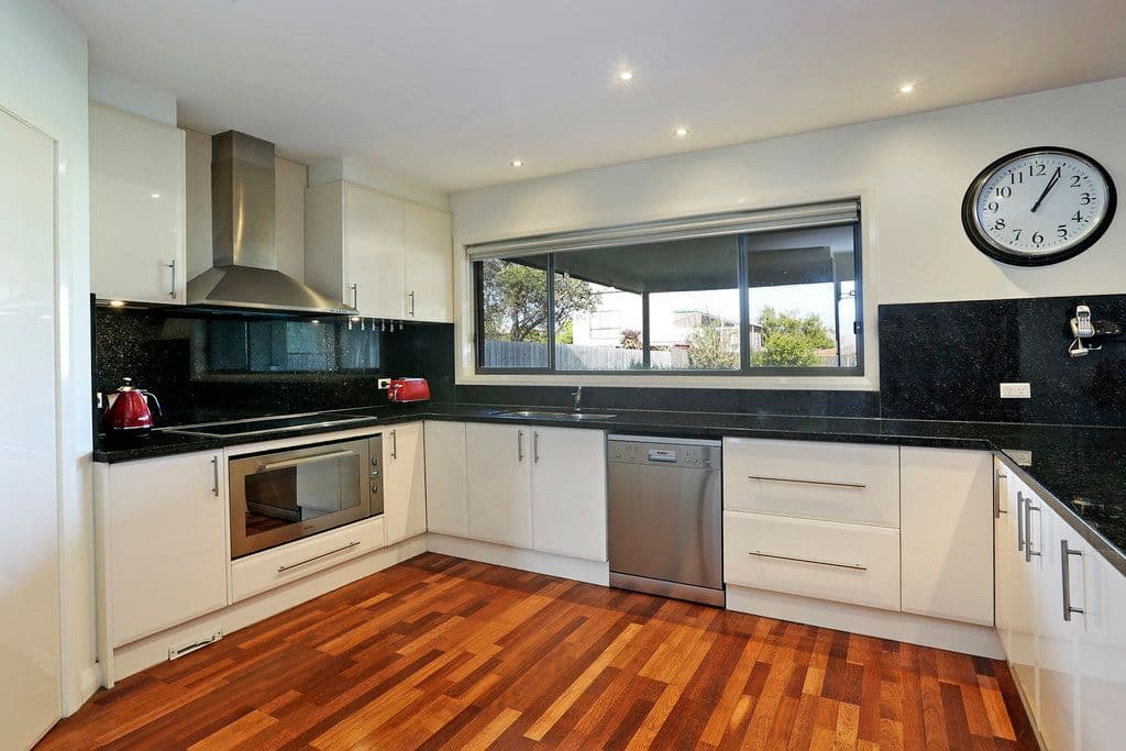 25 Benjamin Court, Ocean Grove VIC 3226, Ocean Grove - Thumbnail 2