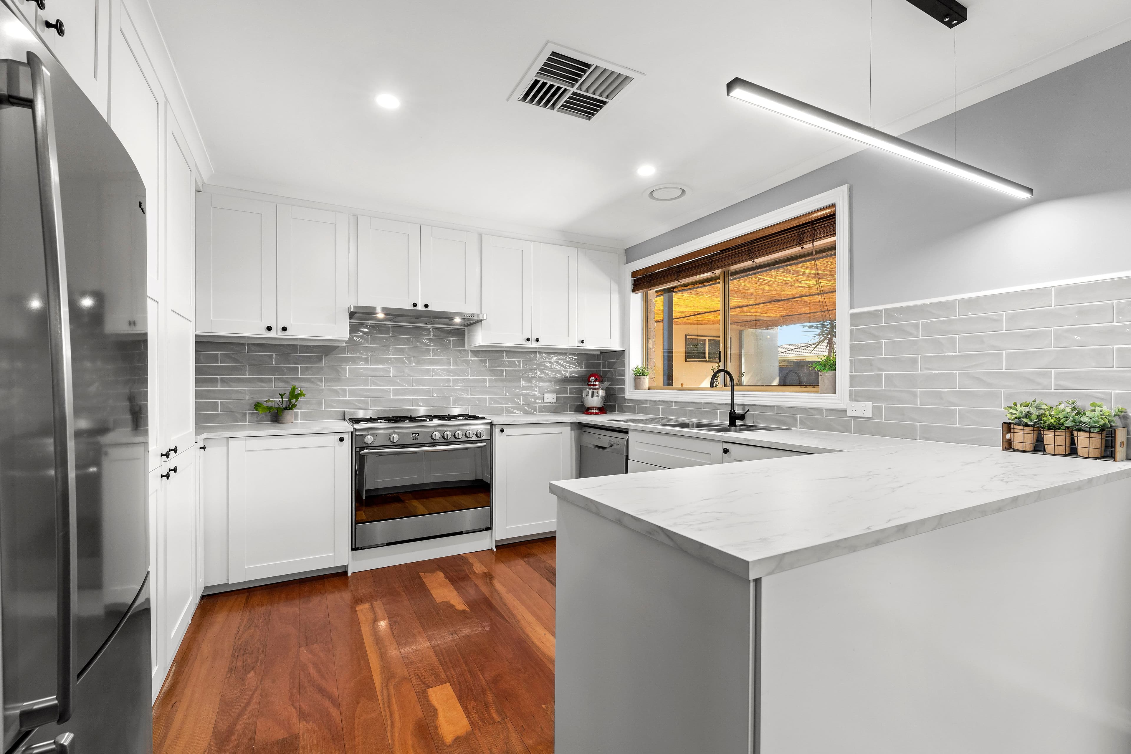 12 Canary Court, Mill Park VIC 3082, Mill Park - Thumbnail 2
