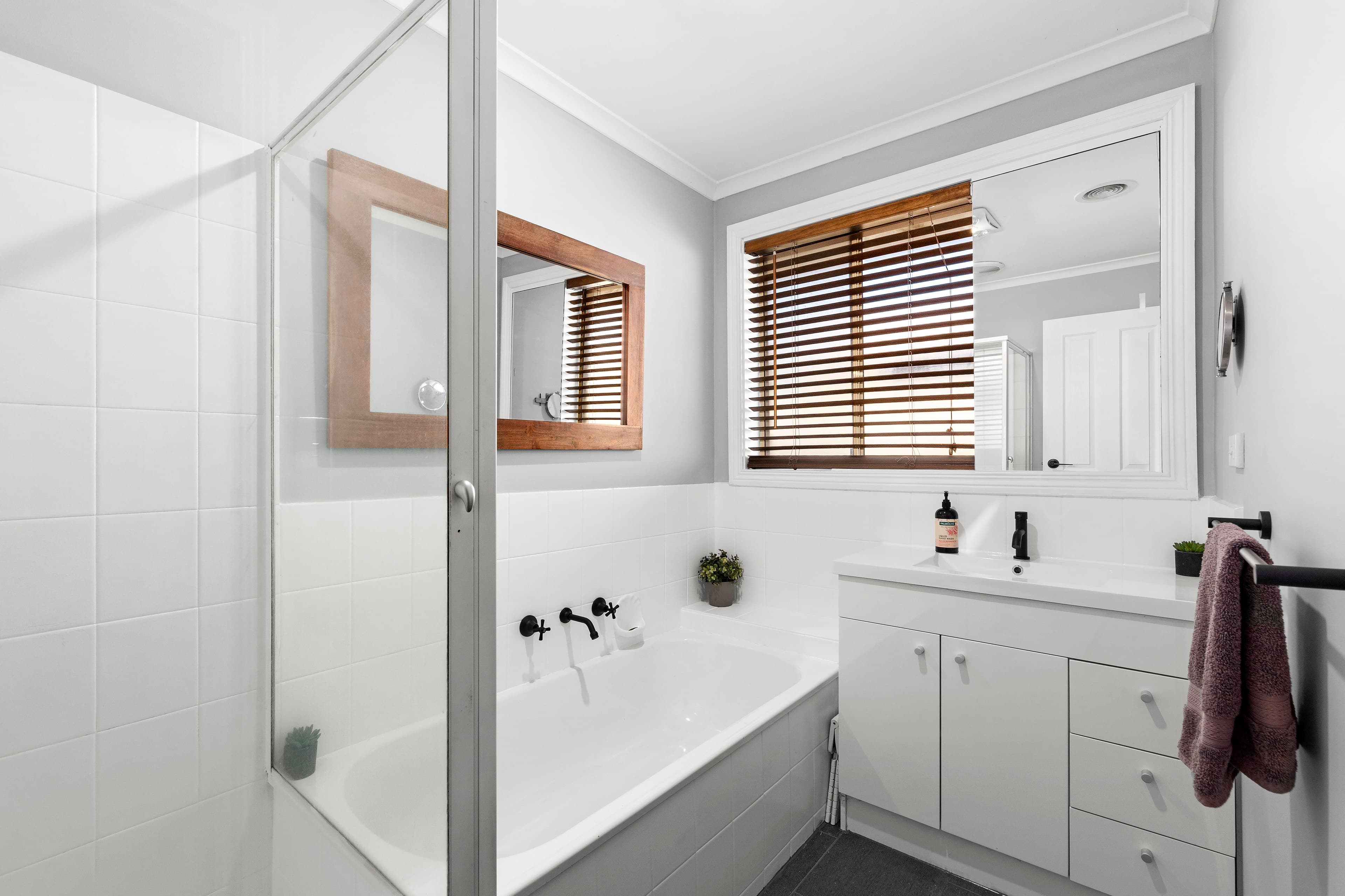 12 Canary Court, Mill Park VIC 3082, Mill Park - Thumbnail 7