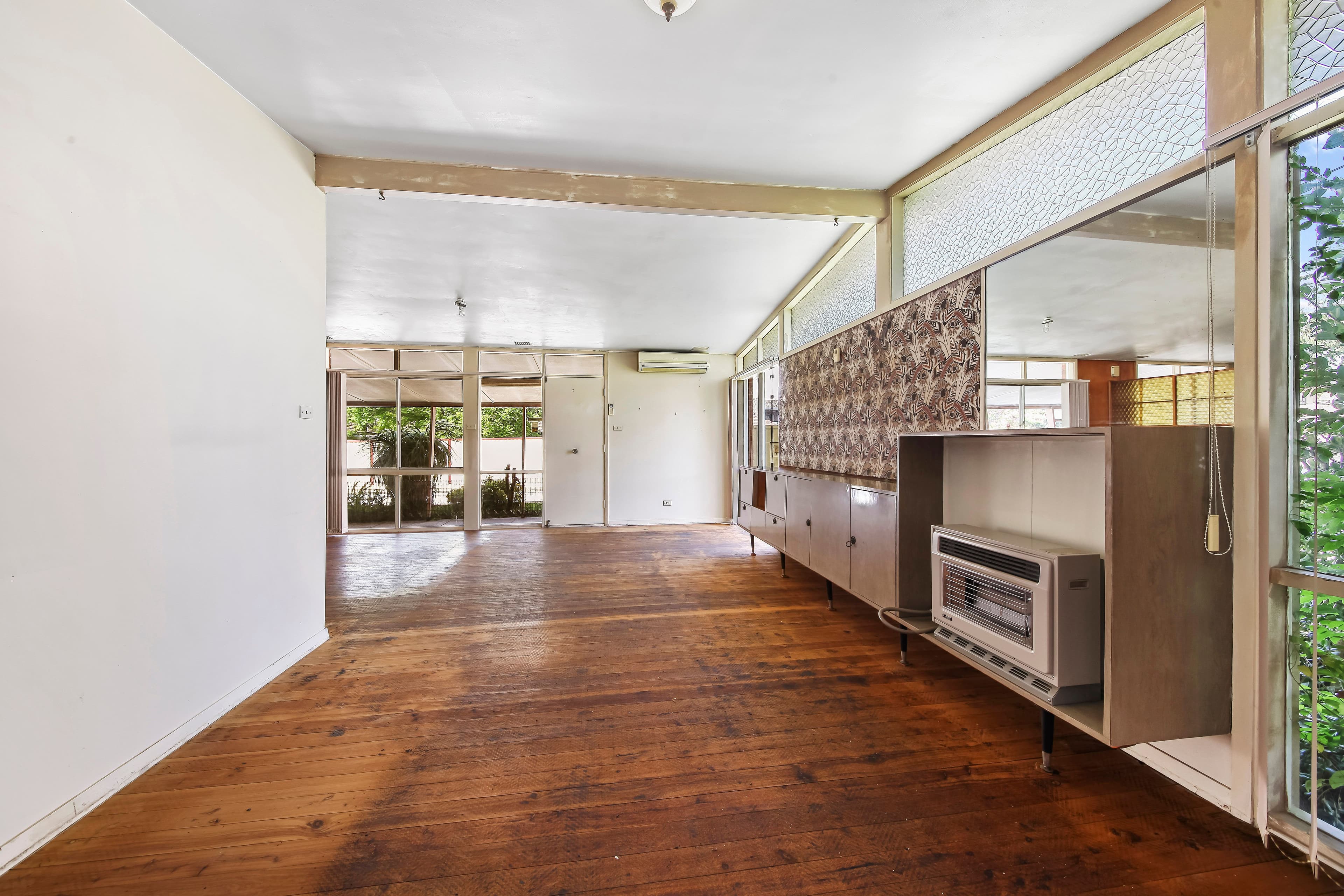 24 Broe Avenue, East Hills - Thumbnail 5