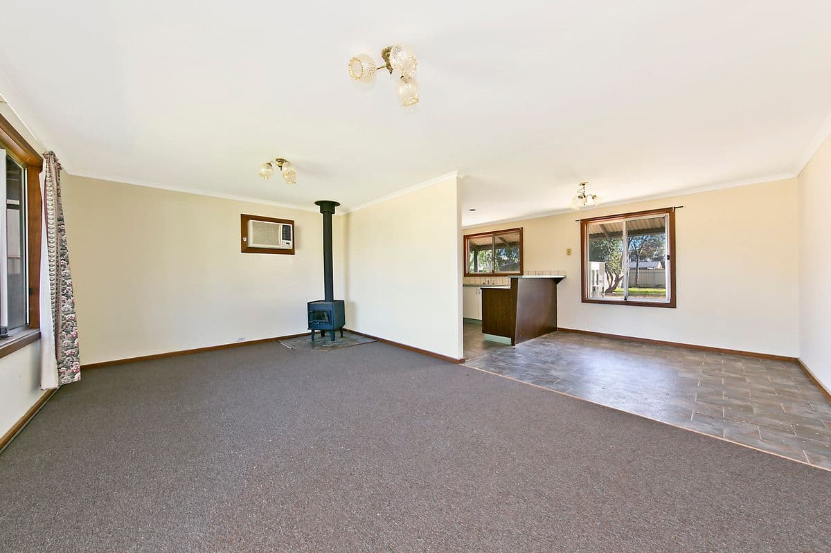 21 Elizabeth Street, Two Wells SA 5501, Two Wells - Thumbnail 3