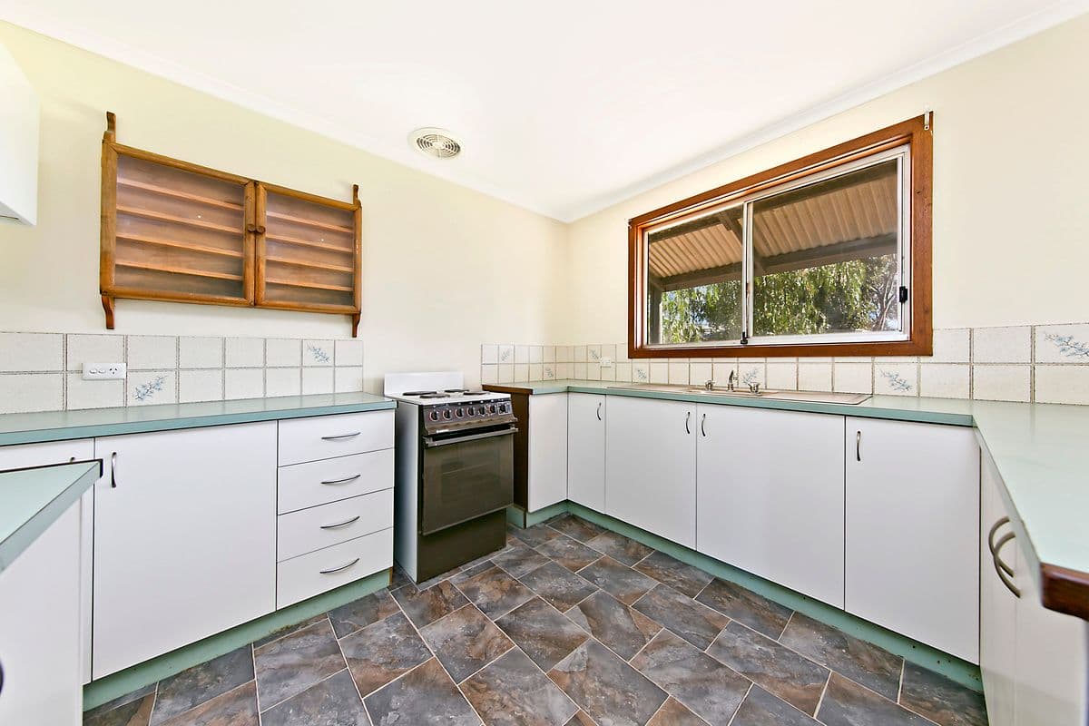 21 Elizabeth Street, Two Wells SA 5501, Two Wells - Thumbnail 4