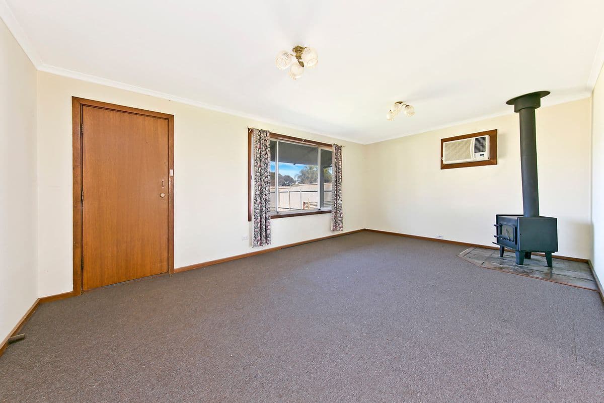 21 Elizabeth Street, Two Wells SA 5501, Two Wells - Thumbnail 5