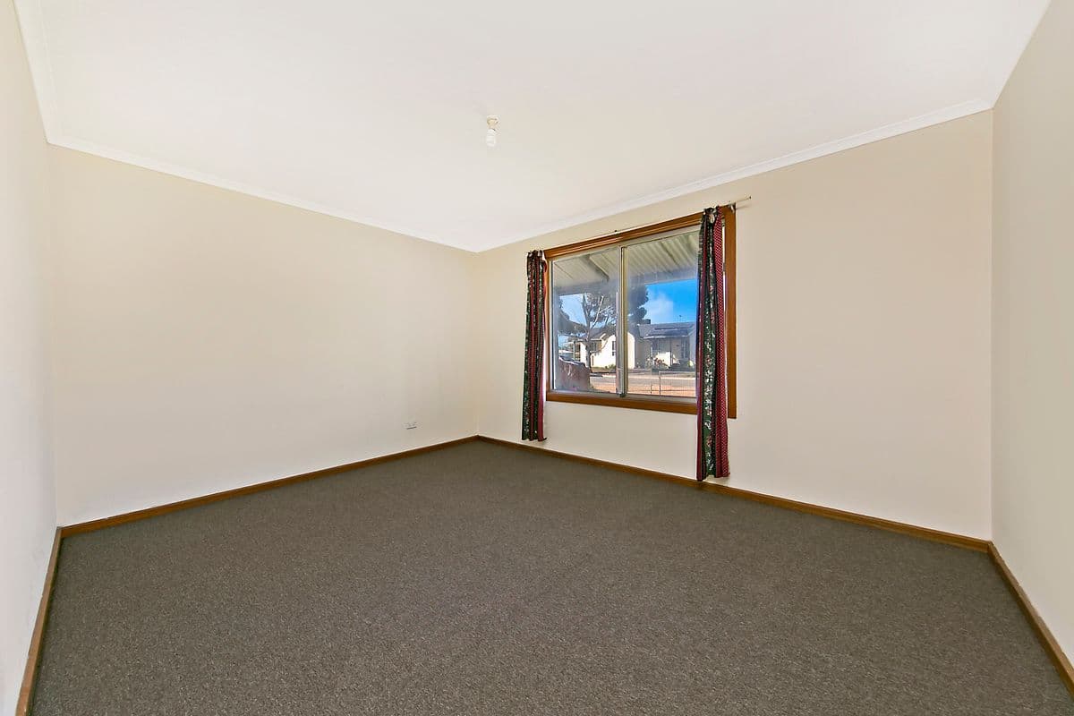 21 Elizabeth Street, Two Wells SA 5501, Two Wells - Thumbnail 6