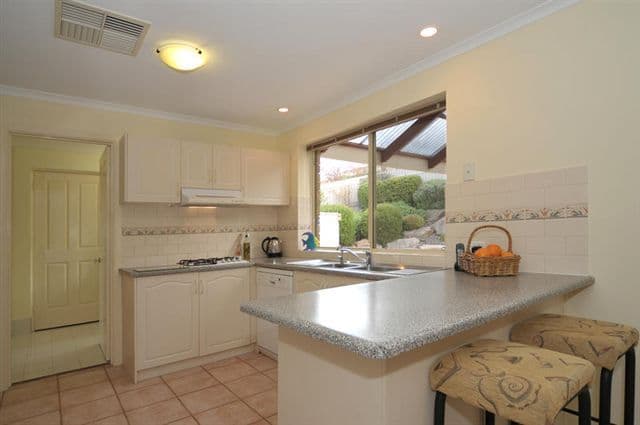 17 Partridge Court, GOLDEN GROVE SA 5125, Golden Grove - Thumbnail 2