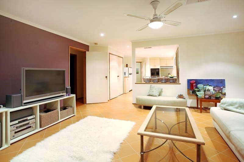 15  Evonne Court, ENDEAVOUR HILLS VIC 3802, Endeavour Hills - Thumbnail 5