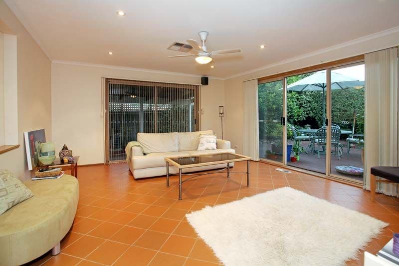 15  Evonne Court, ENDEAVOUR HILLS VIC 3802, Endeavour Hills - Thumbnail 8