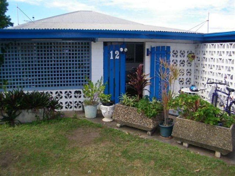 12 Leonard Street, SOUTH GLADSTONE QLD 4680, South Gladstone - Thumbnail 2