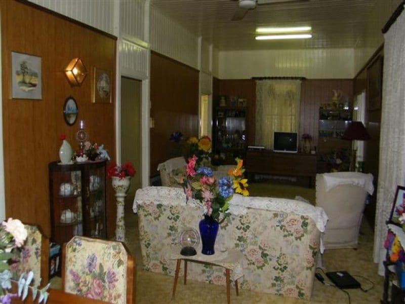 12 Leonard Street, SOUTH GLADSTONE QLD 4680, South Gladstone - Thumbnail 5