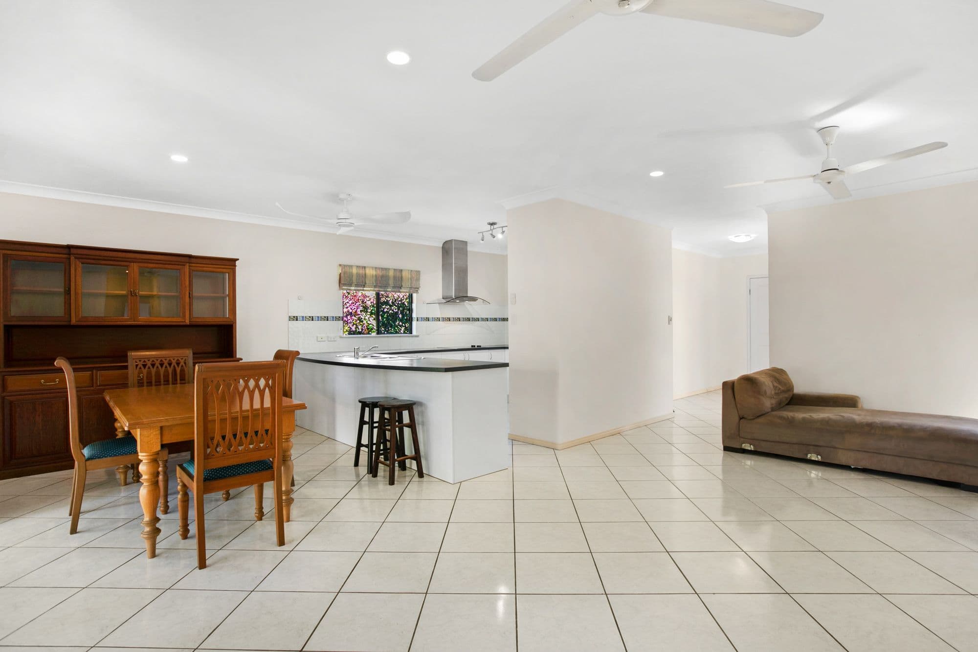 7 Alva Close, Kewarra Beach QLD 4879, Kewarra Beach - Thumbnail 2