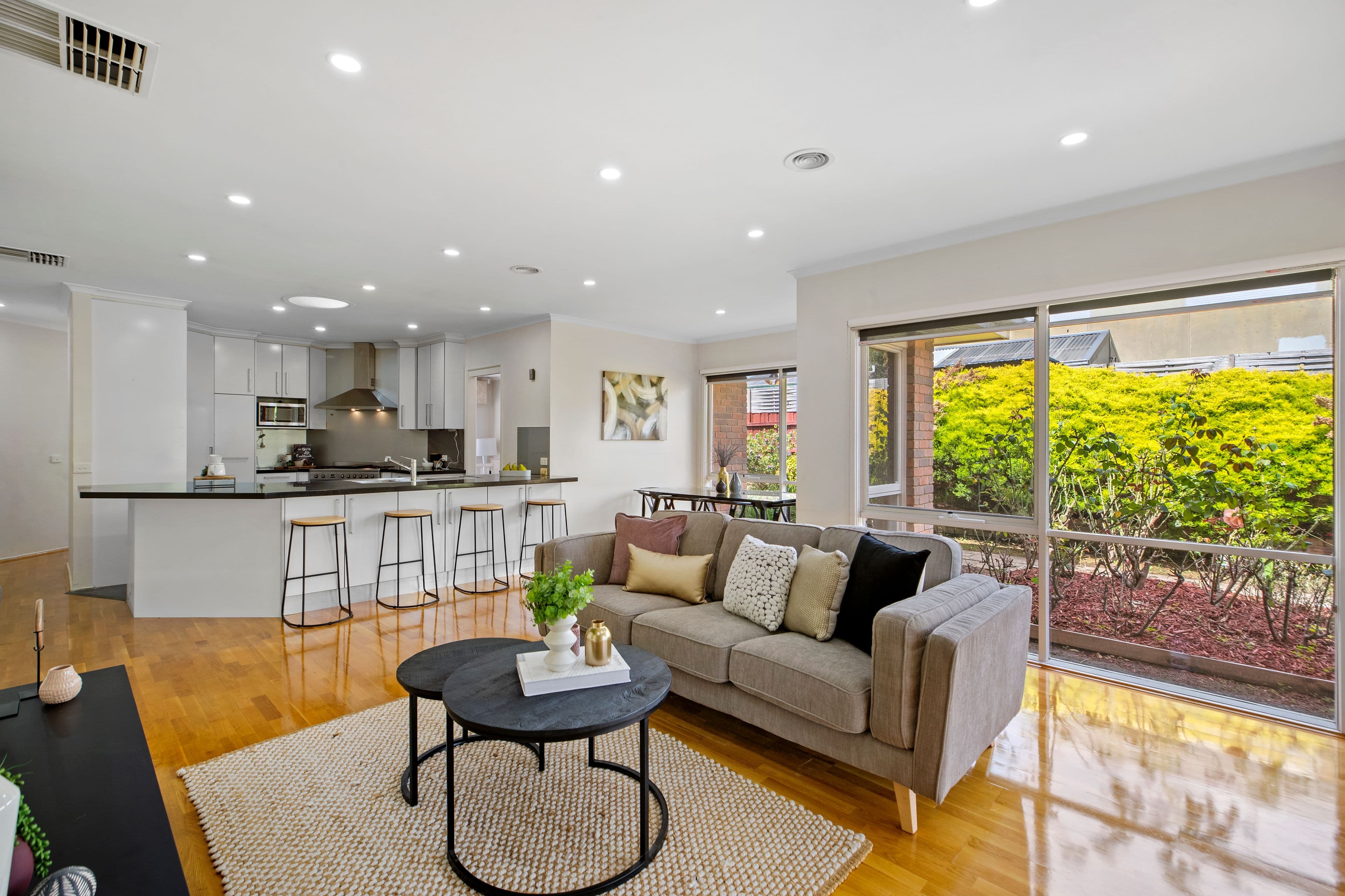 99 Quail Way, Rowville VIC 3178, Rowville - Thumbnail 5