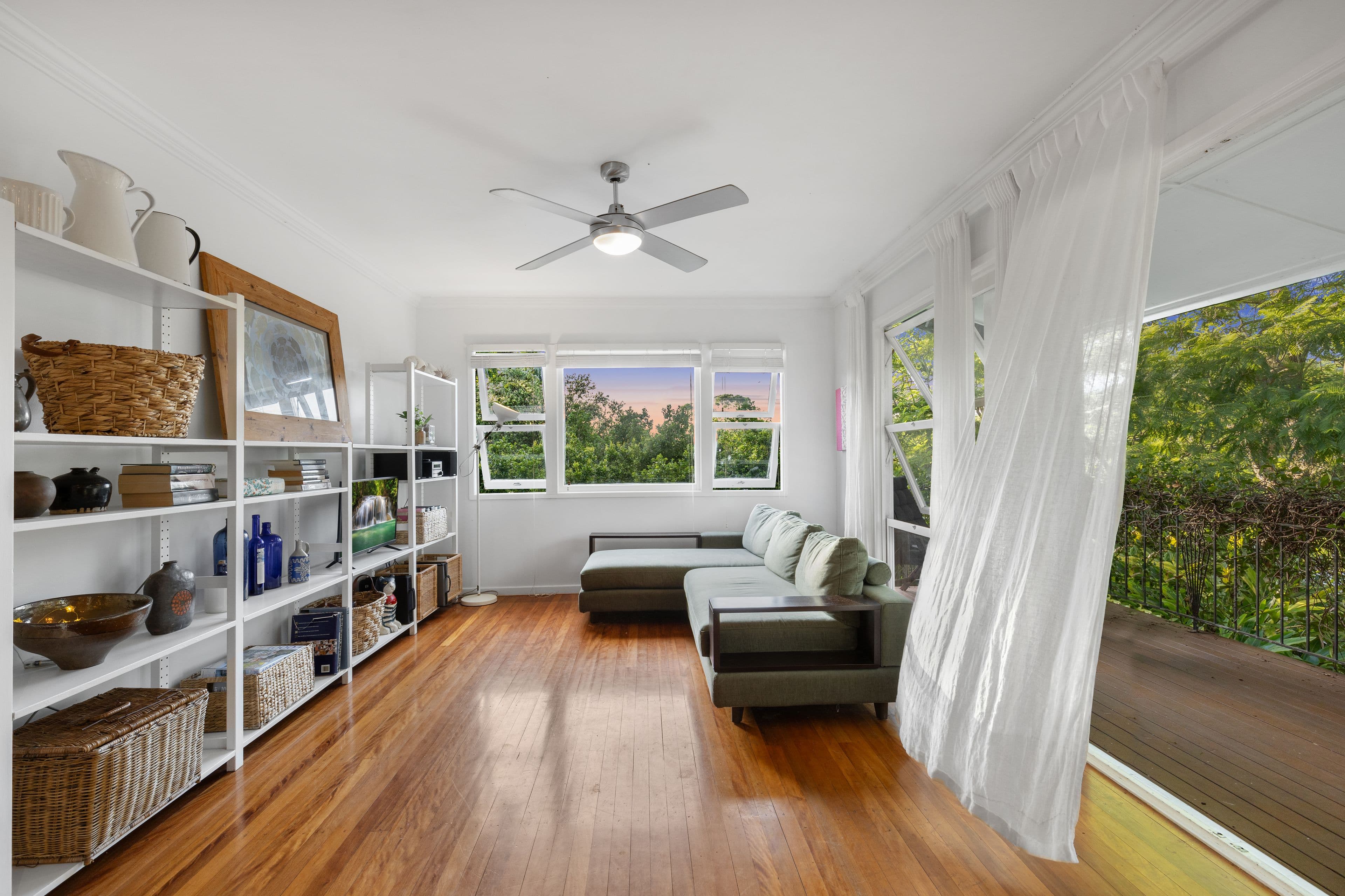2 Parnoolar Crescent, Ferny Hills QLD 4055, Ferny Hills - Thumbnail 3