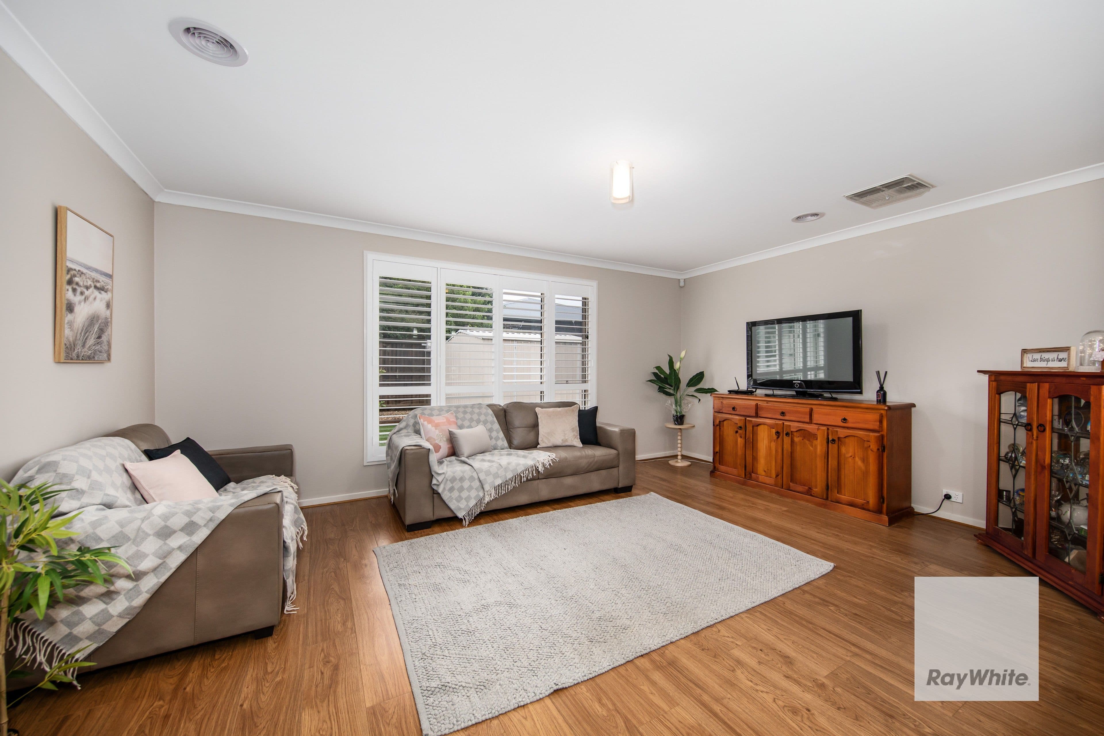 11 Rutherford Avenue, FRASER RISE VIC 3336, Fraser Rise - Thumbnail 5