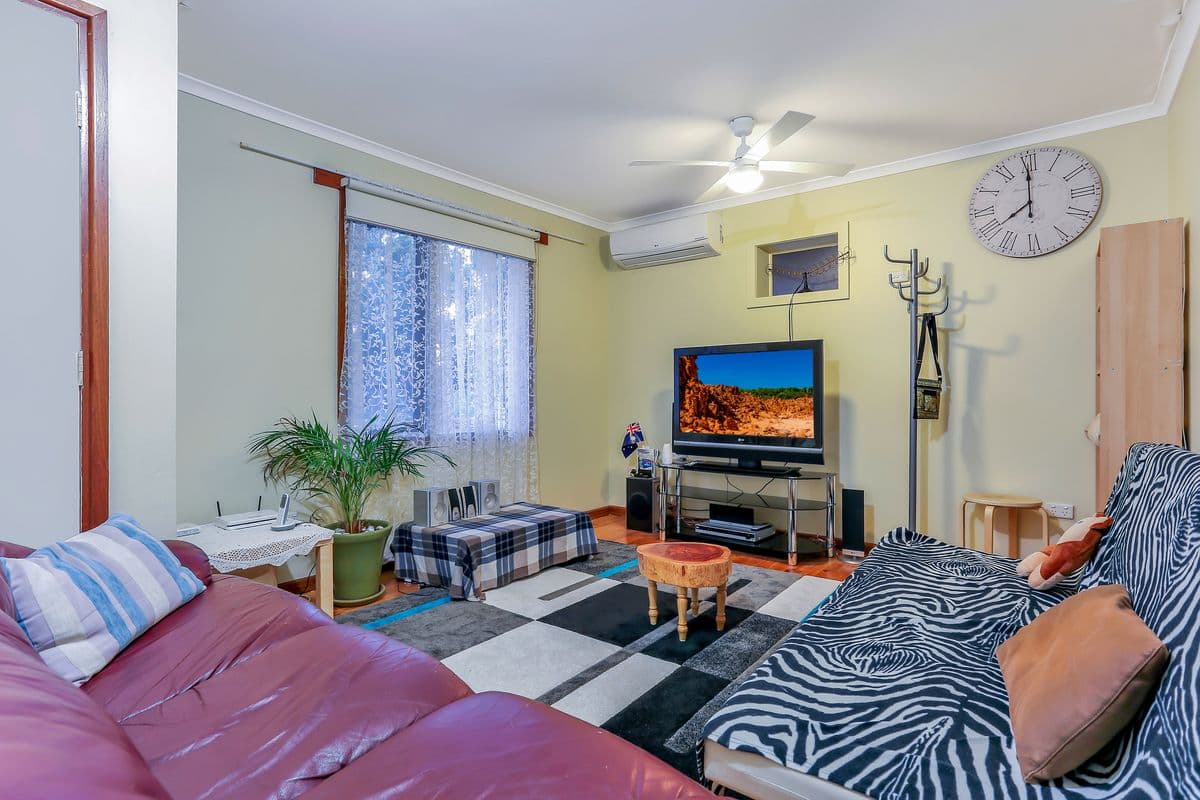 15 Kennion Crescent, Para Hills West SA 5096, Para Hills West - Thumbnail 5