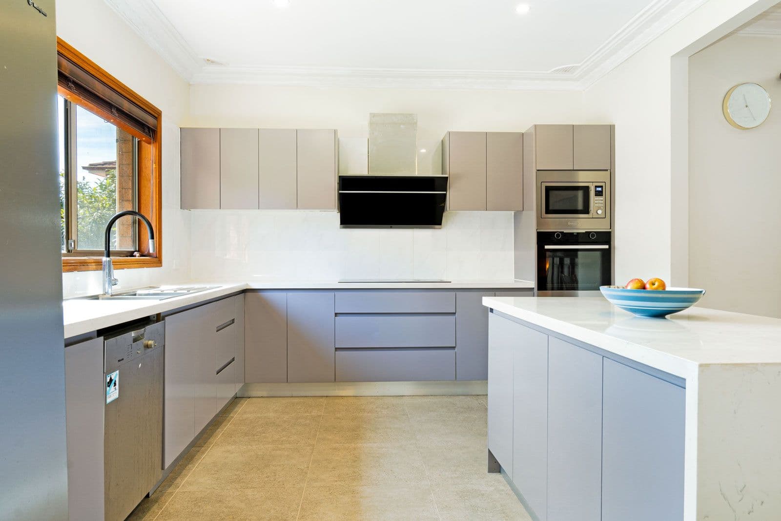 12 Sharleen Court, Bella Vista - Thumbnail 2