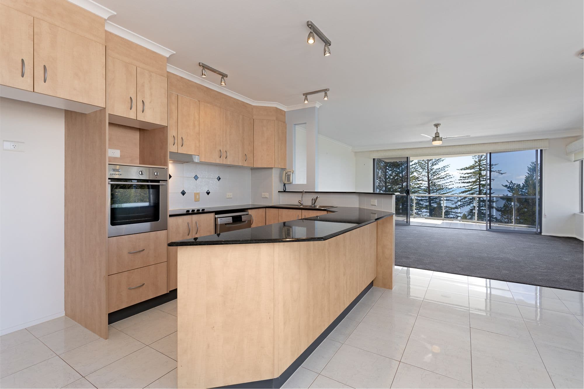 109 Landsborough Avenue, Scarborough QLD 4020, Scarborough - Thumbnail 7
