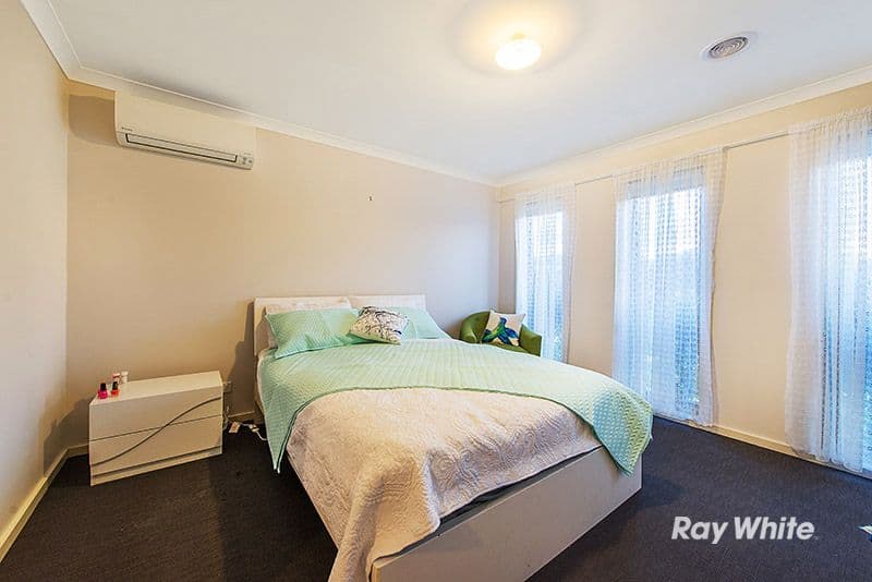 13 Firebird Street, Cranbourne East VIC 3977, Cranbourne East - Thumbnail 6