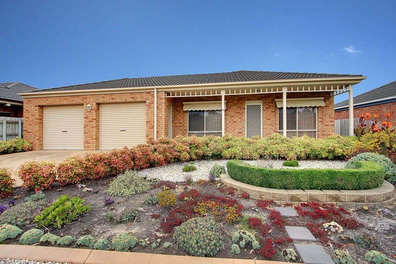 12  Waltham Drive, MORNINGTON VIC 3931, Mornington - Thumbnail 2