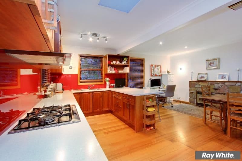 16 Moona Avenue, MORNINGTON VIC 3931, Mornington - Thumbnail 8