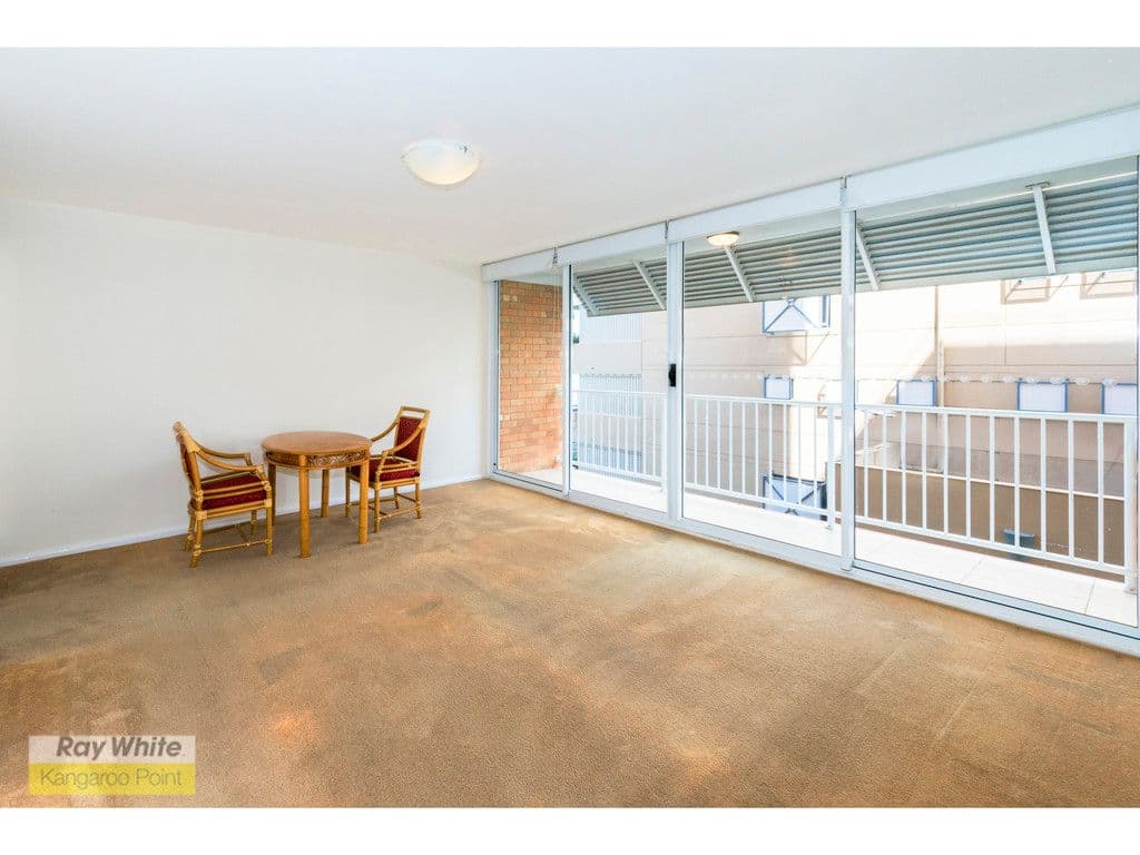 64 Thorn Street, KANGAROO POINT QLD 4169, Kangaroo Point - Thumbnail 3