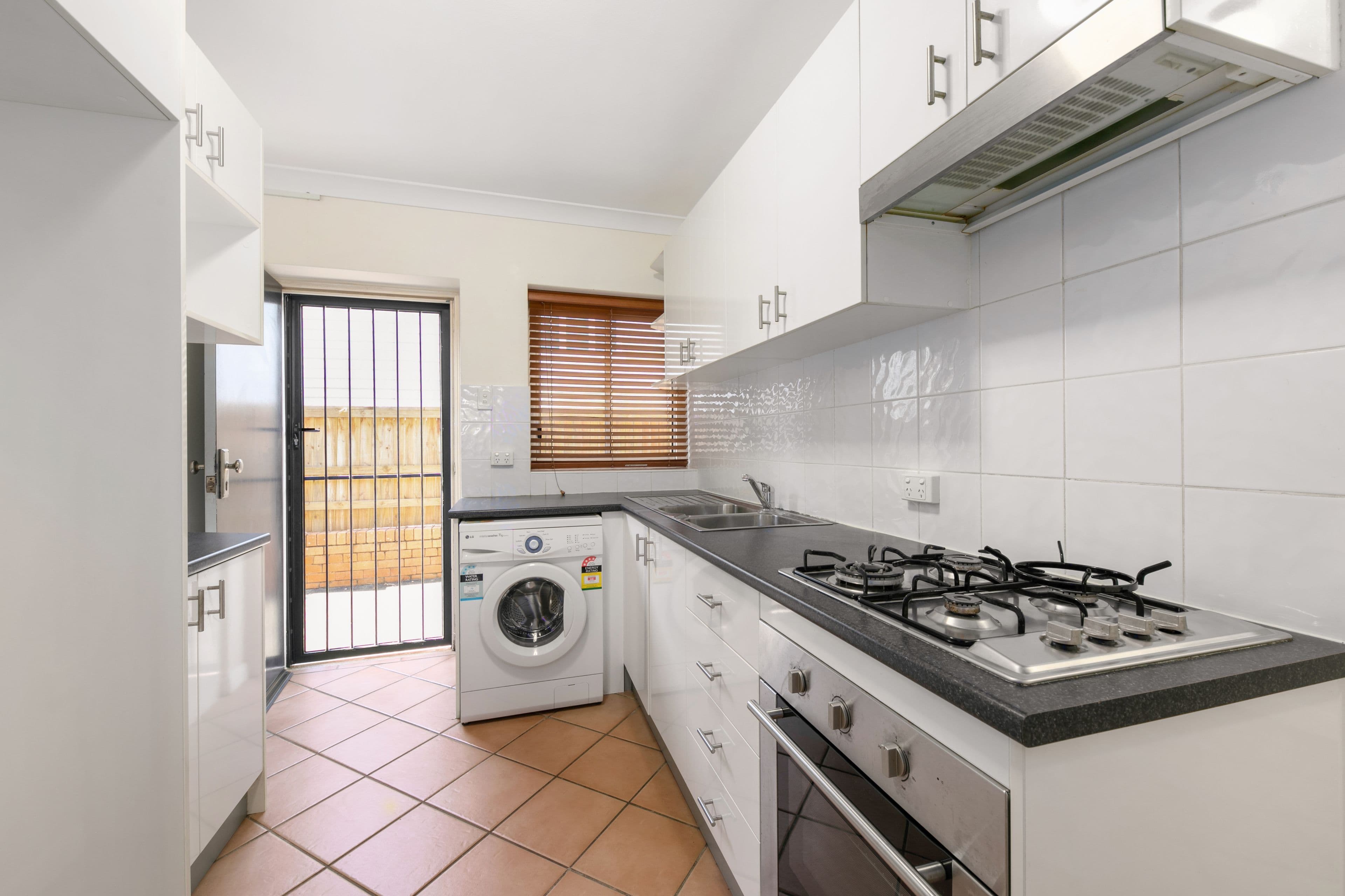 19 Ampthill Street, Highgate Hill QLD 4101, Highgate Hill - Thumbnail 4