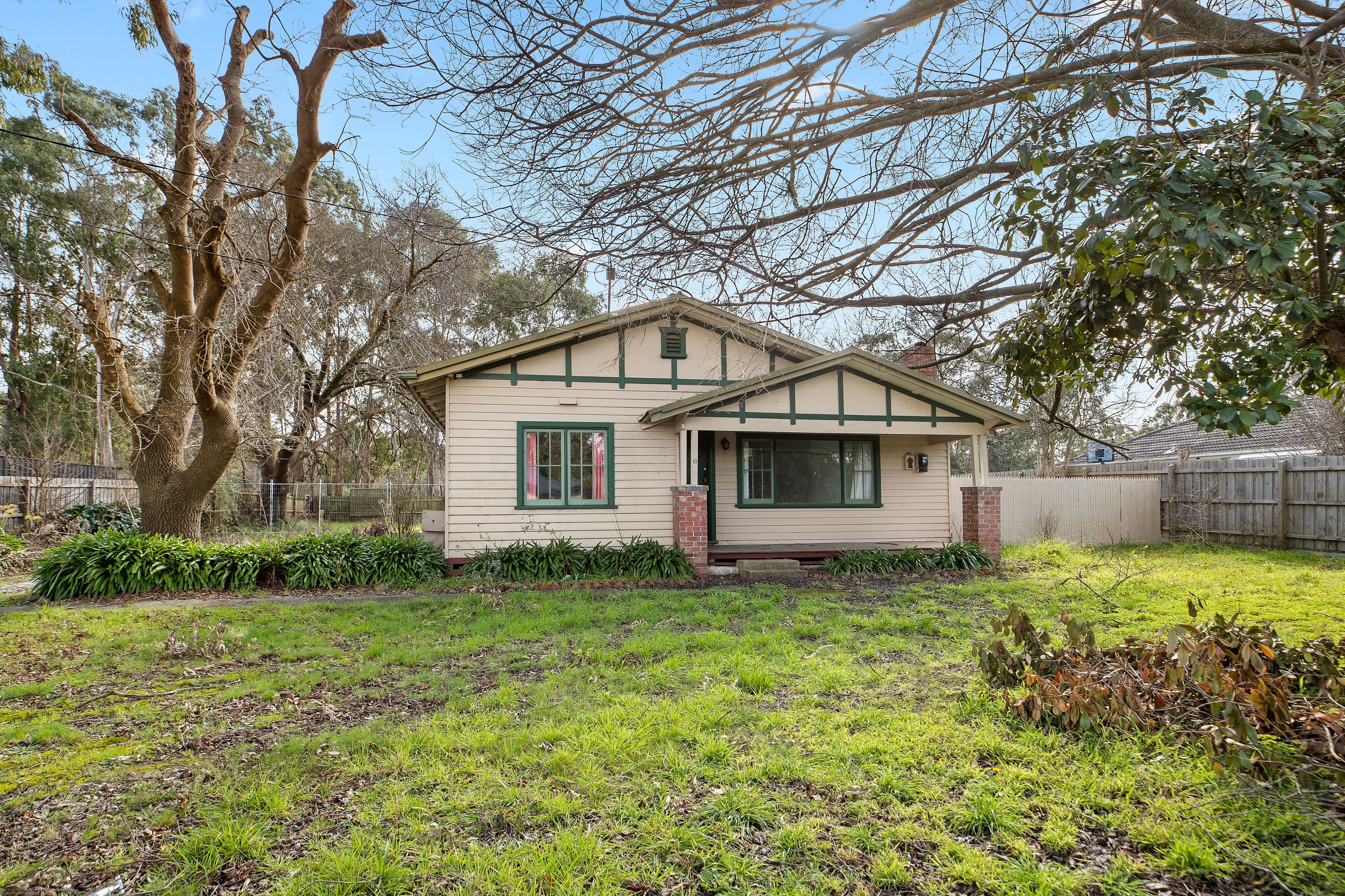 13 Neal Street, Bayswater VIC 3153, Bayswater - Thumbnail 2