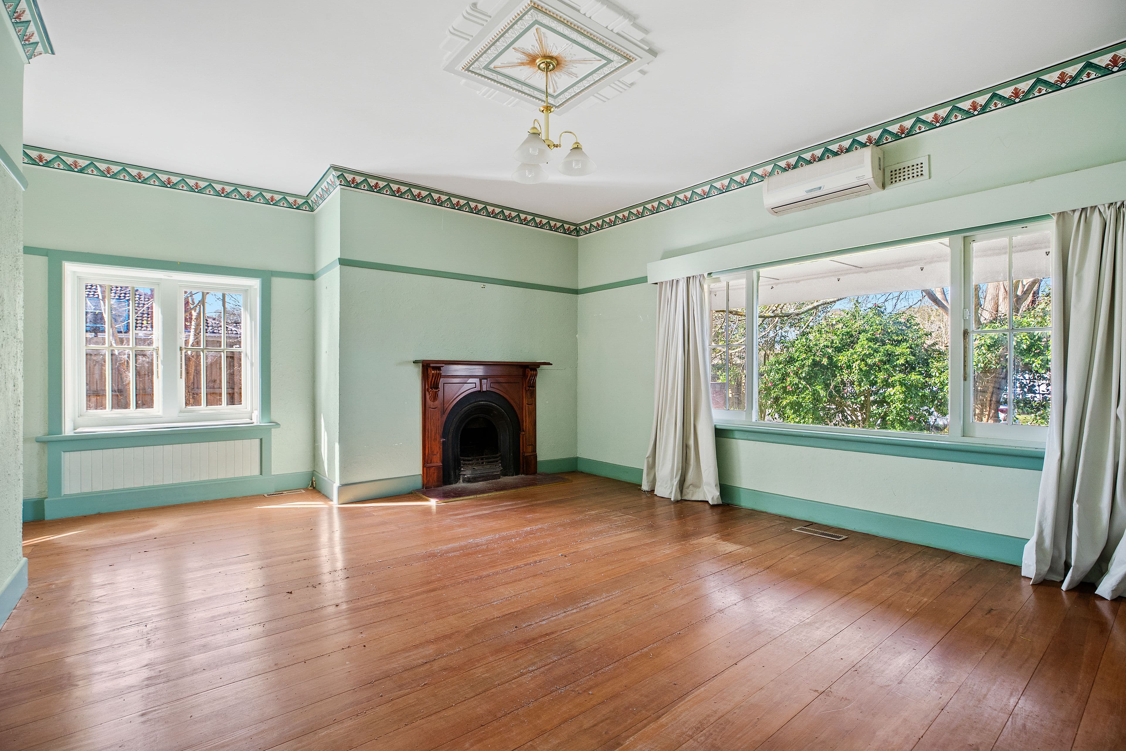 13 Neal Street, Bayswater VIC 3153, Bayswater - Thumbnail 3