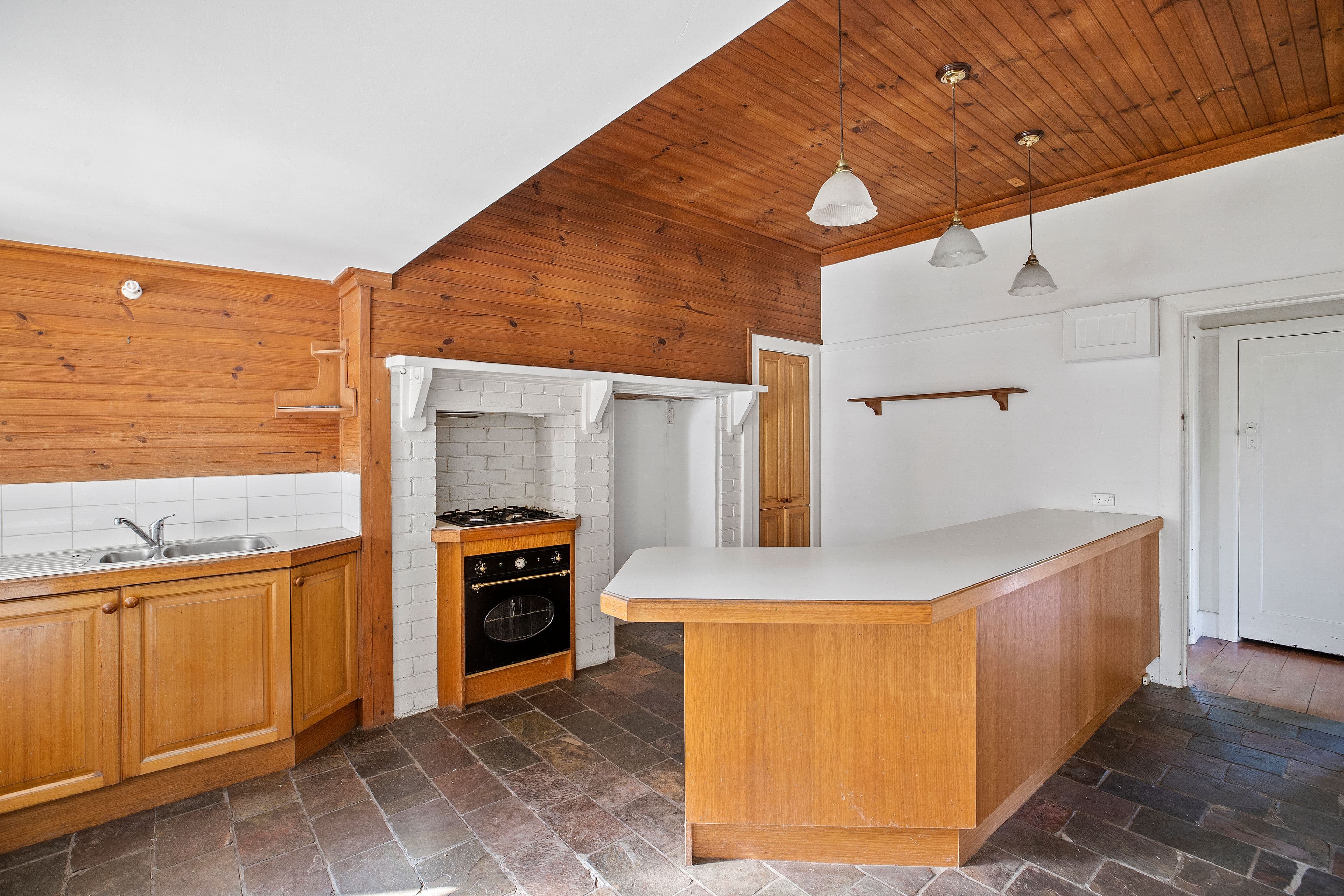 13 Neal Street, Bayswater VIC 3153, Bayswater - Thumbnail 4