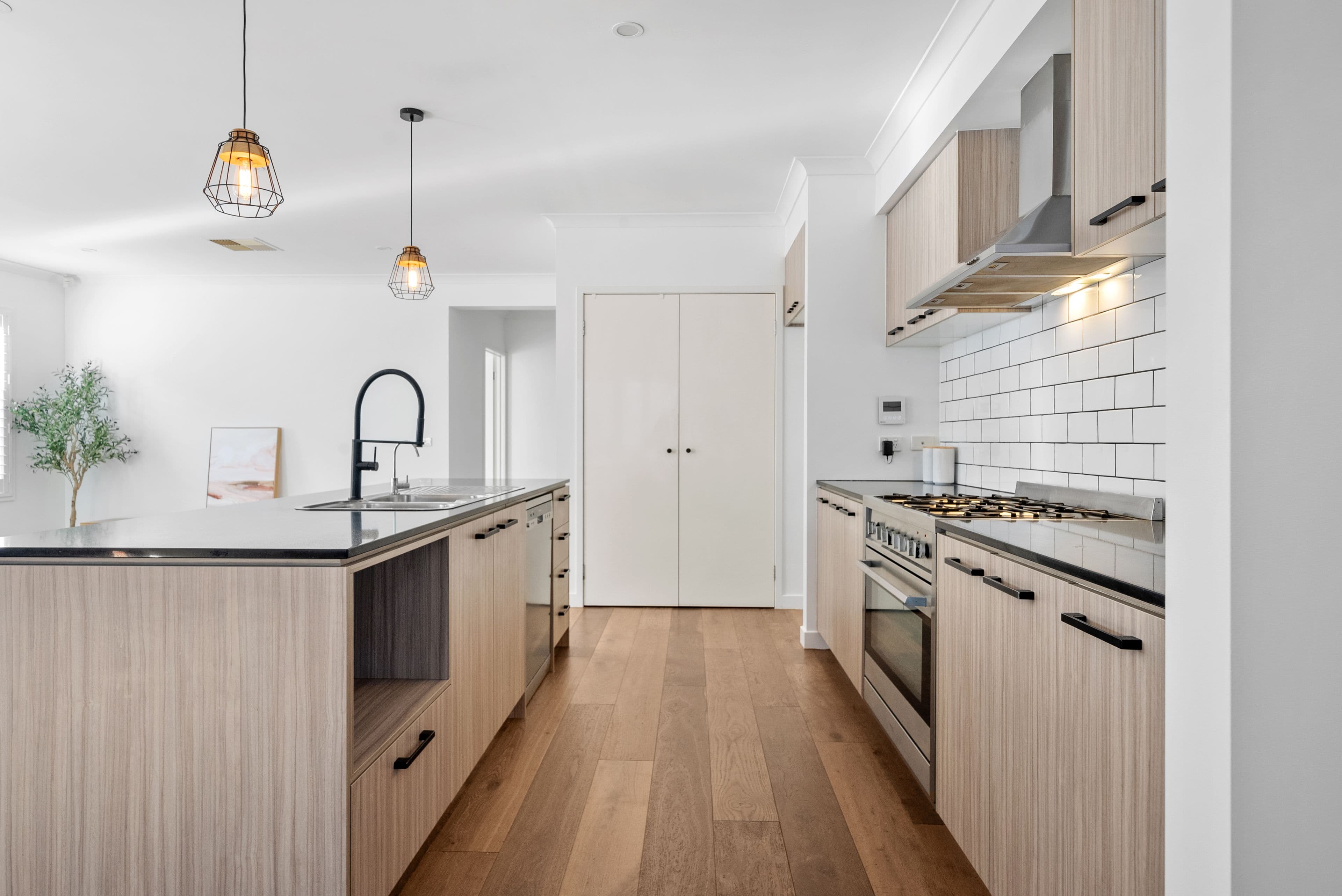 8 Vanin Street, Wollert VIC 3750, Wollert - Thumbnail 3