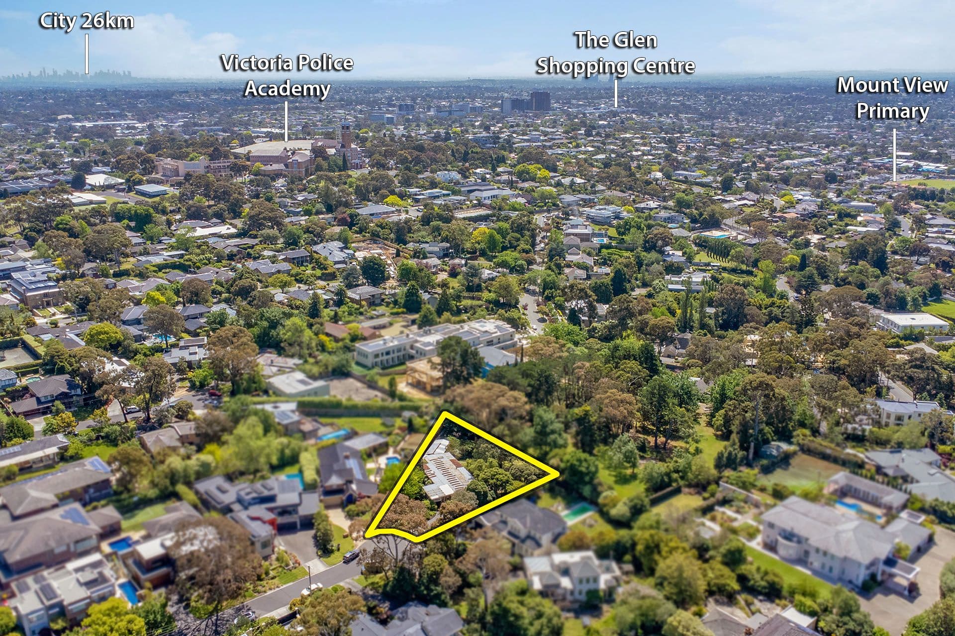 3 Elonara Court, Wheelers Hill VIC 3150, Wheelers Hill - Thumbnail 2