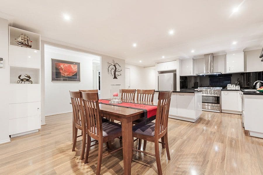 31 Healesville Loop, Craigieburn VIC 3064, Craigieburn - Thumbnail 2