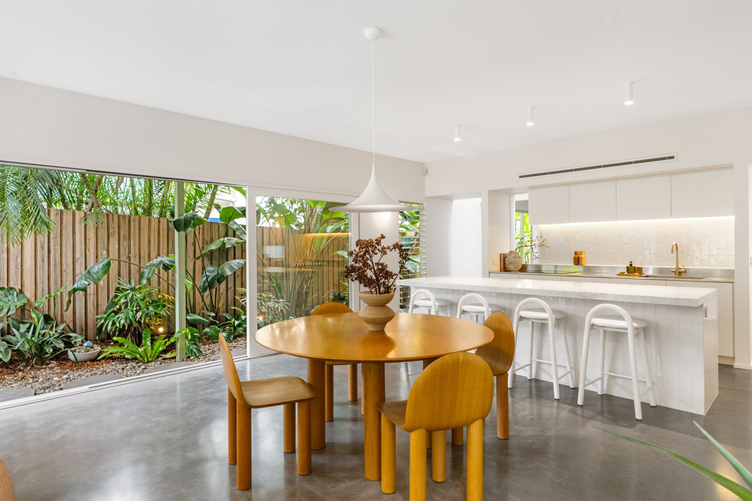 210 Cypress Terrace, Palm Beach QLD 4221, Palm Beach - Thumbnail 2