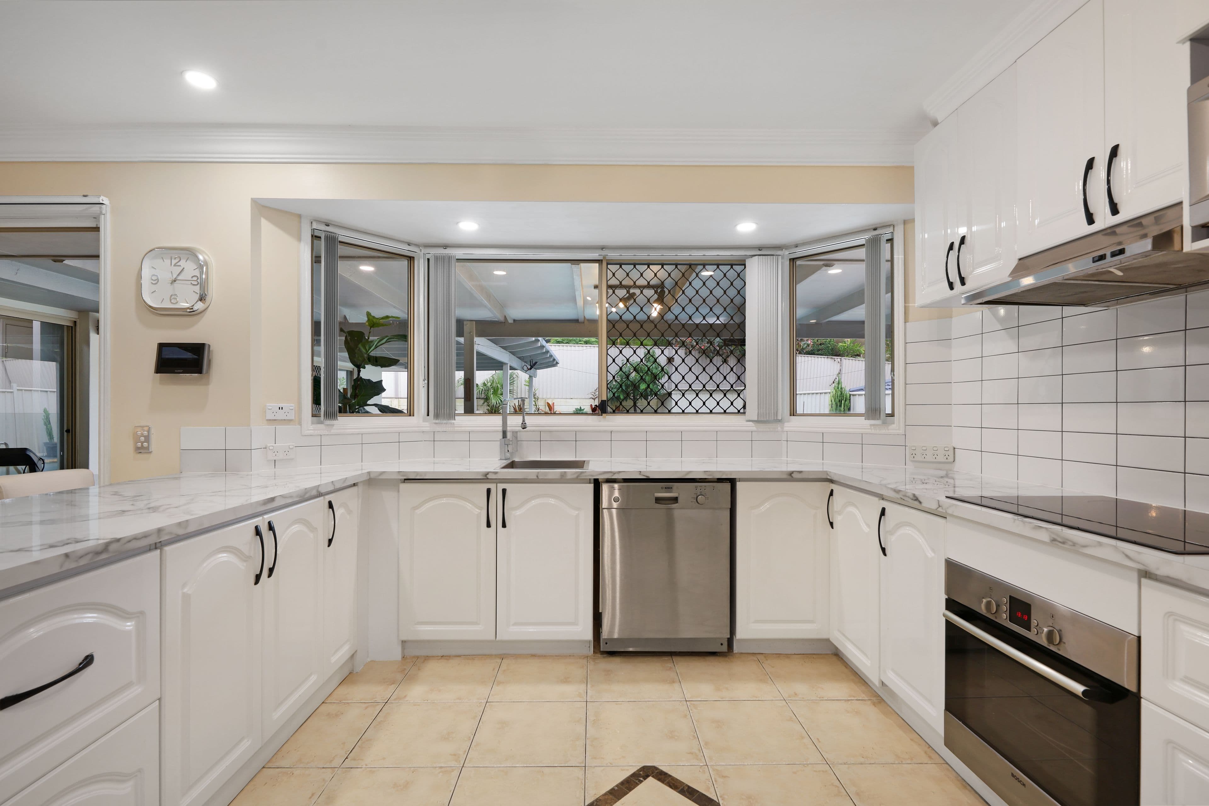 30 Clubhouse Drive, Arundel QLD 4214, Arundel - Thumbnail 5