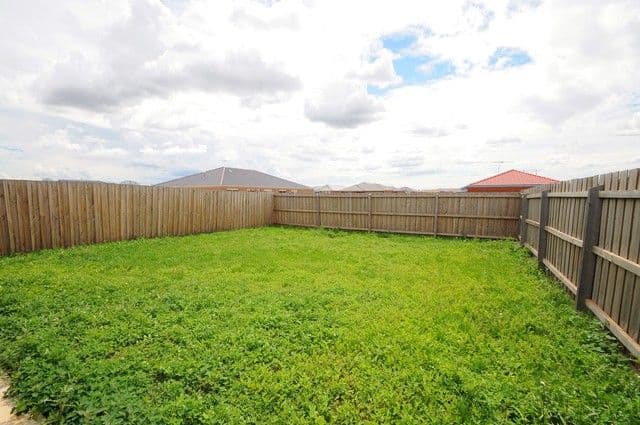 6 Tony Drive, TRUGANINA VIC 3029, Truganina - Thumbnail 6