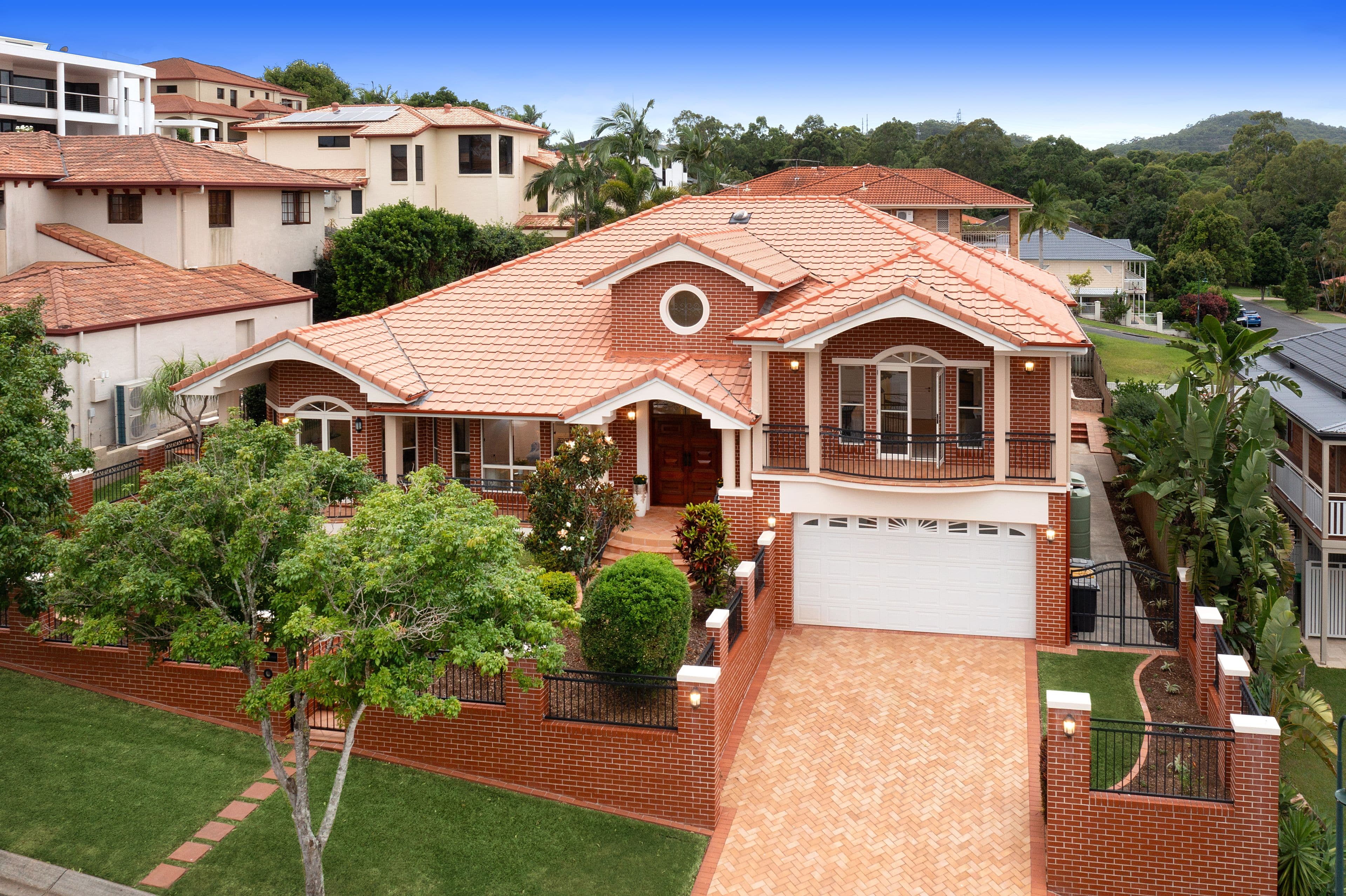 7 Ashbourne Close, Carindale QLD 4152, Carindale - Image 1