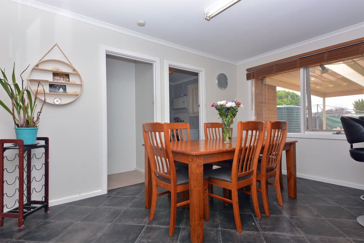 70 Flinders Avenue, Whyalla Stuart SA 5608, Whyalla Stuart - Thumbnail 4