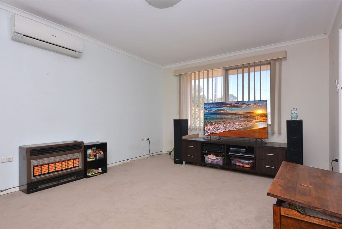 70 Flinders Avenue, Whyalla Stuart SA 5608, Whyalla Stuart - Thumbnail 7