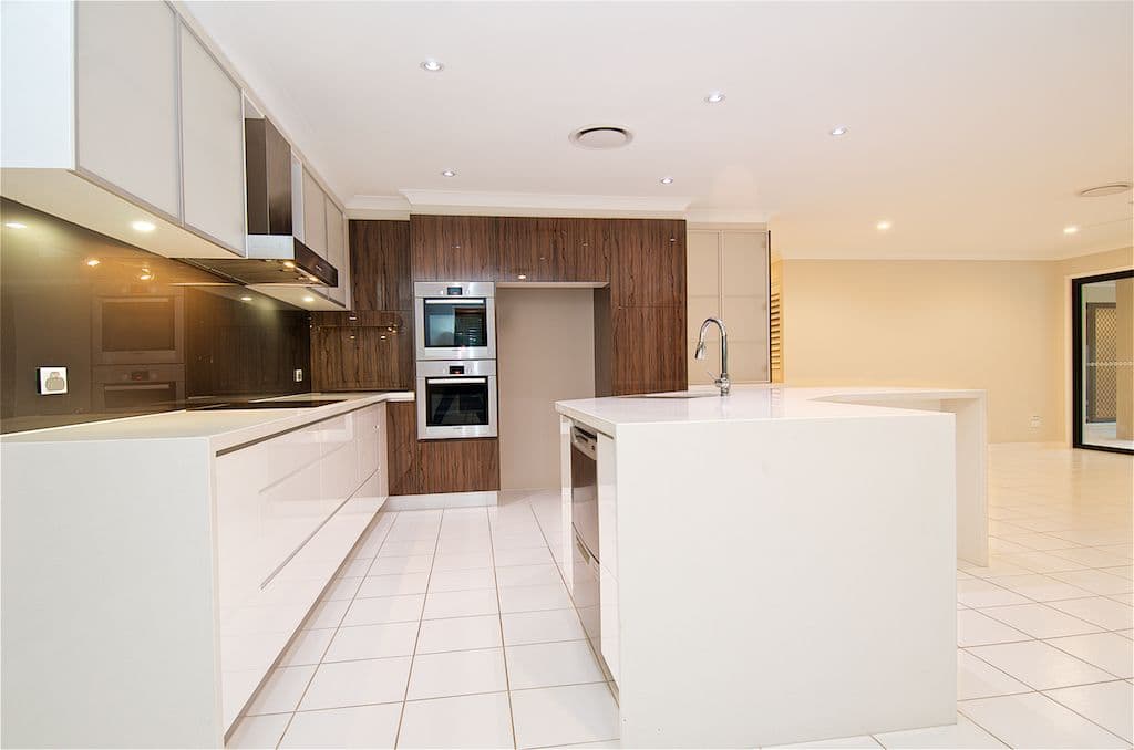 105 Arun Drive, Arundel QLD 4214, Arundel - Thumbnail 7