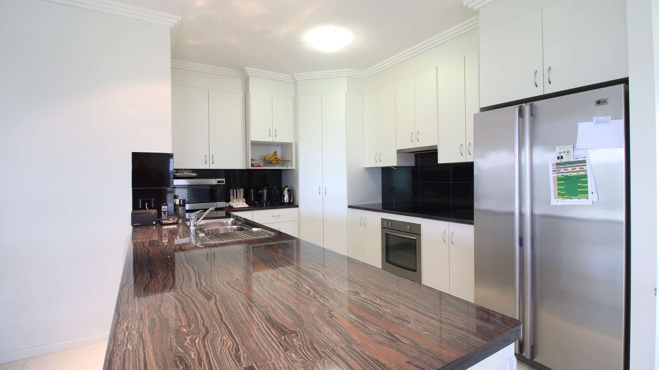 8 Moriarty Street, Emerald QLD 4720, Emerald - Thumbnail 2