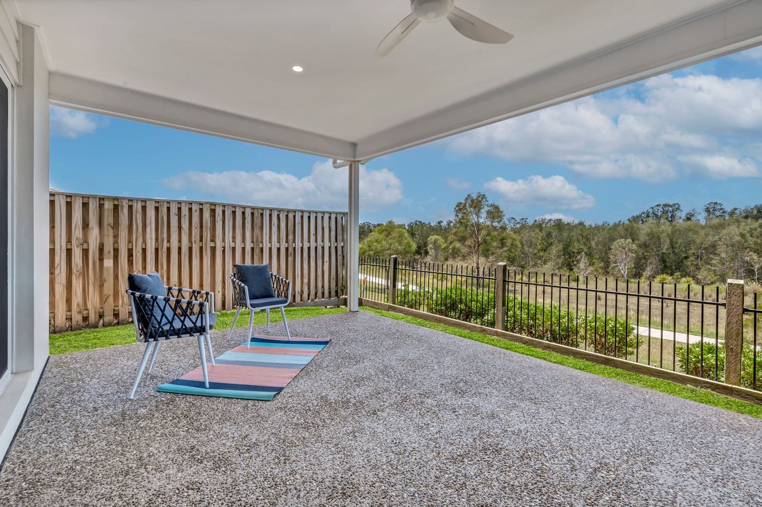 33 Whitsunday Circuit, Pimpama QLD 4209, Pimpama - Thumbnail 2