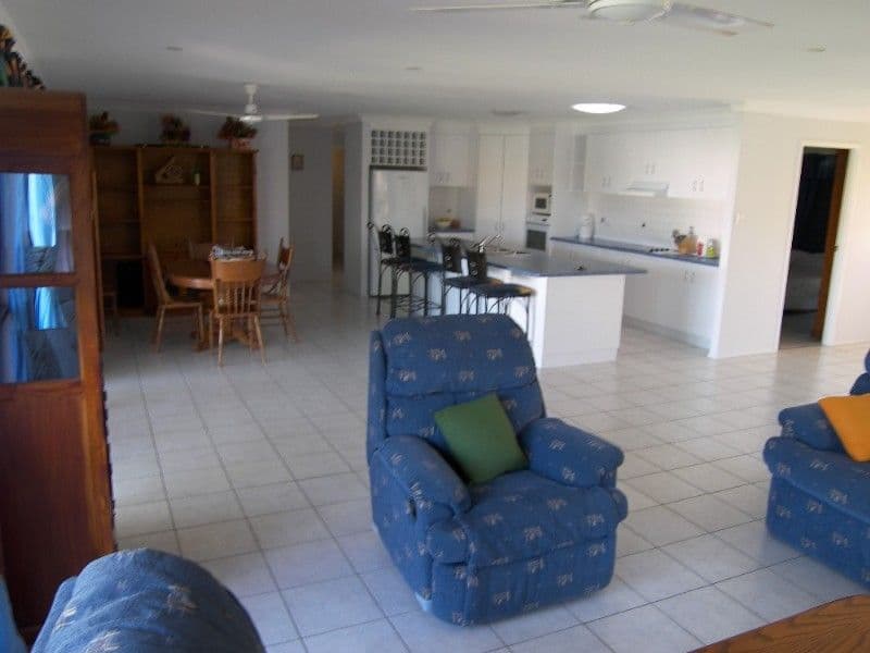 29 Springfield Drive, NORMAN GARDENS QLD 4701, Norman Gardens - Thumbnail 6