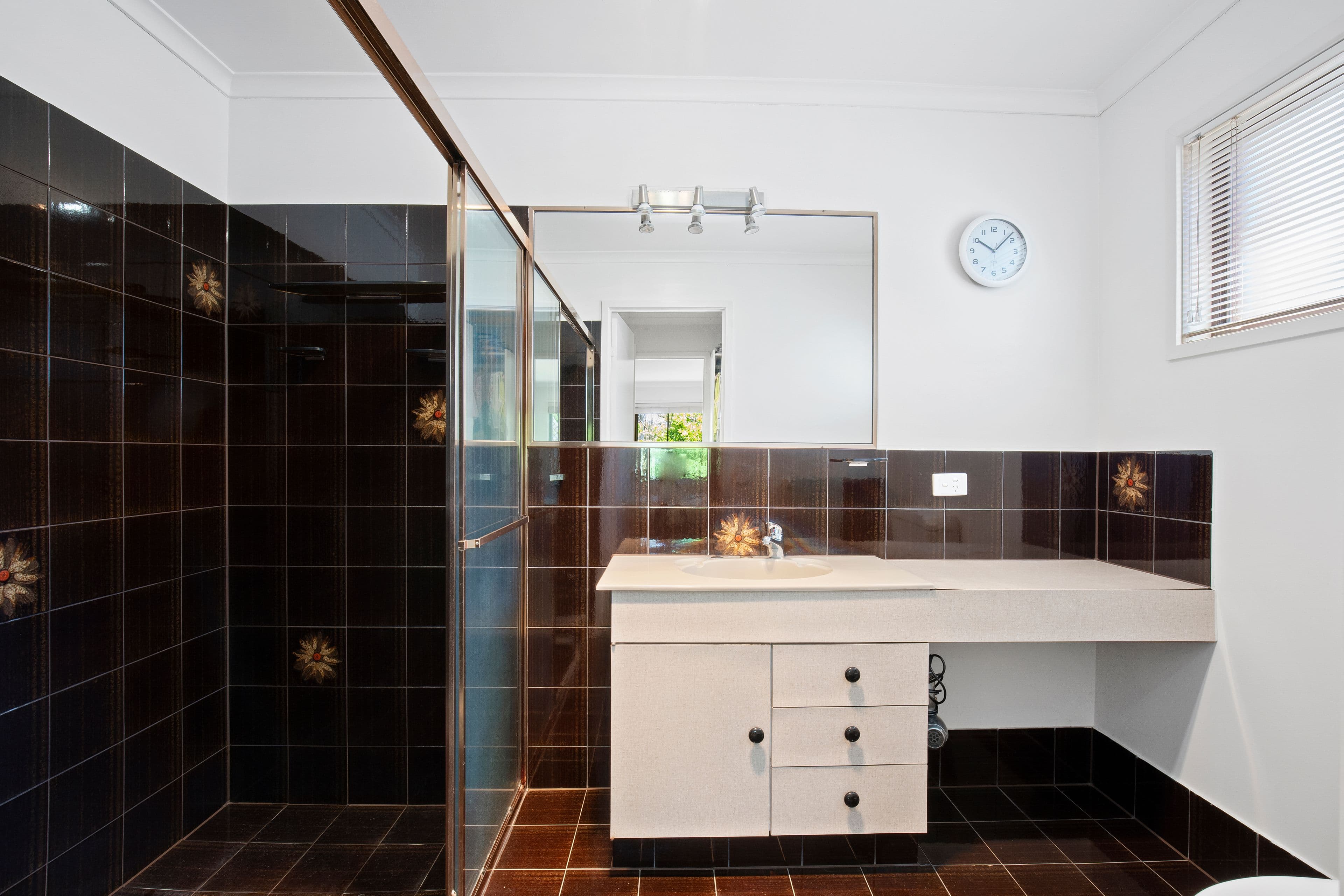 16 John Munro Court, Carrara QLD 4211, Carrara - Thumbnail 8