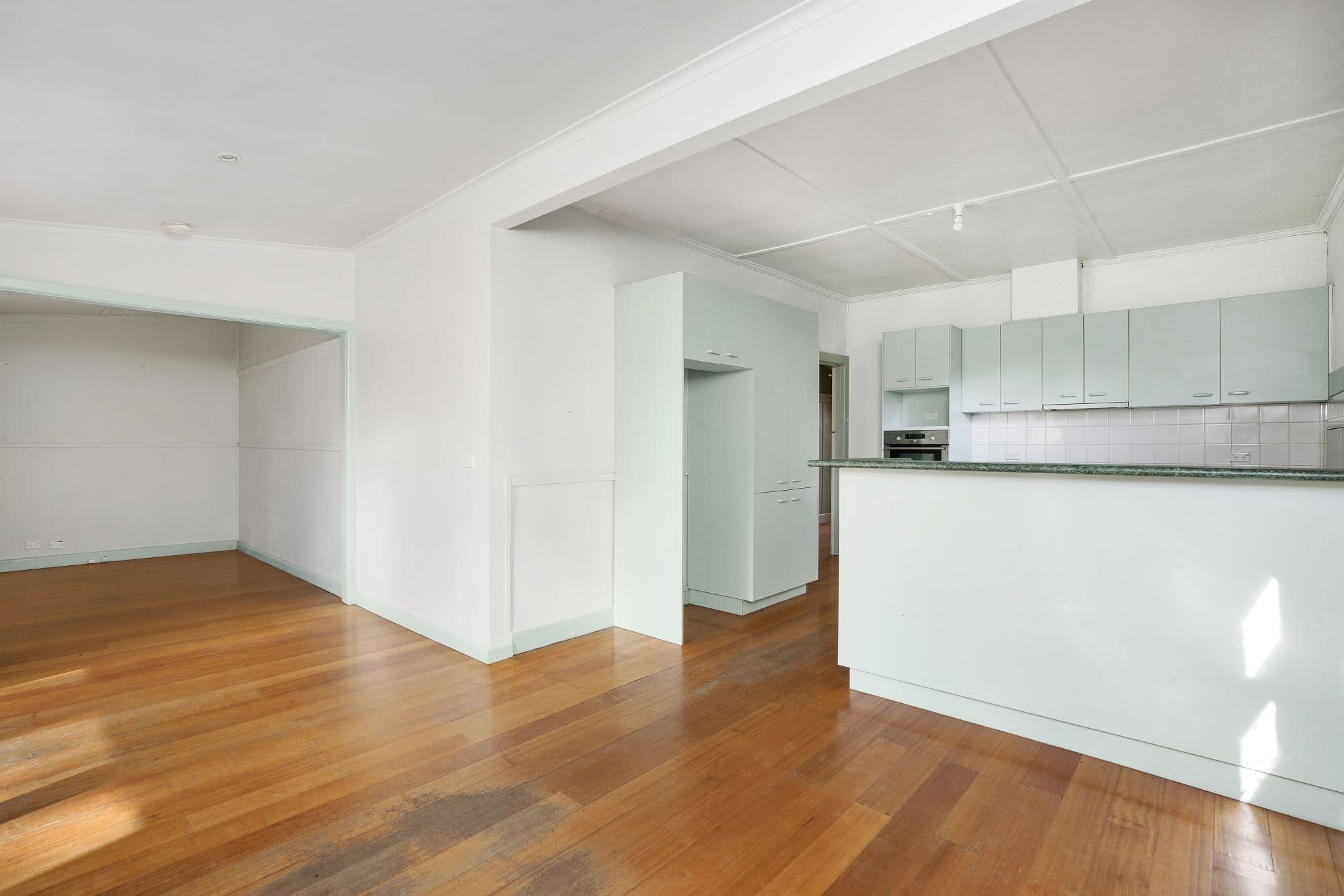 16 Addis Street, Geelong West VIC 3218, Geelong West - Thumbnail 3