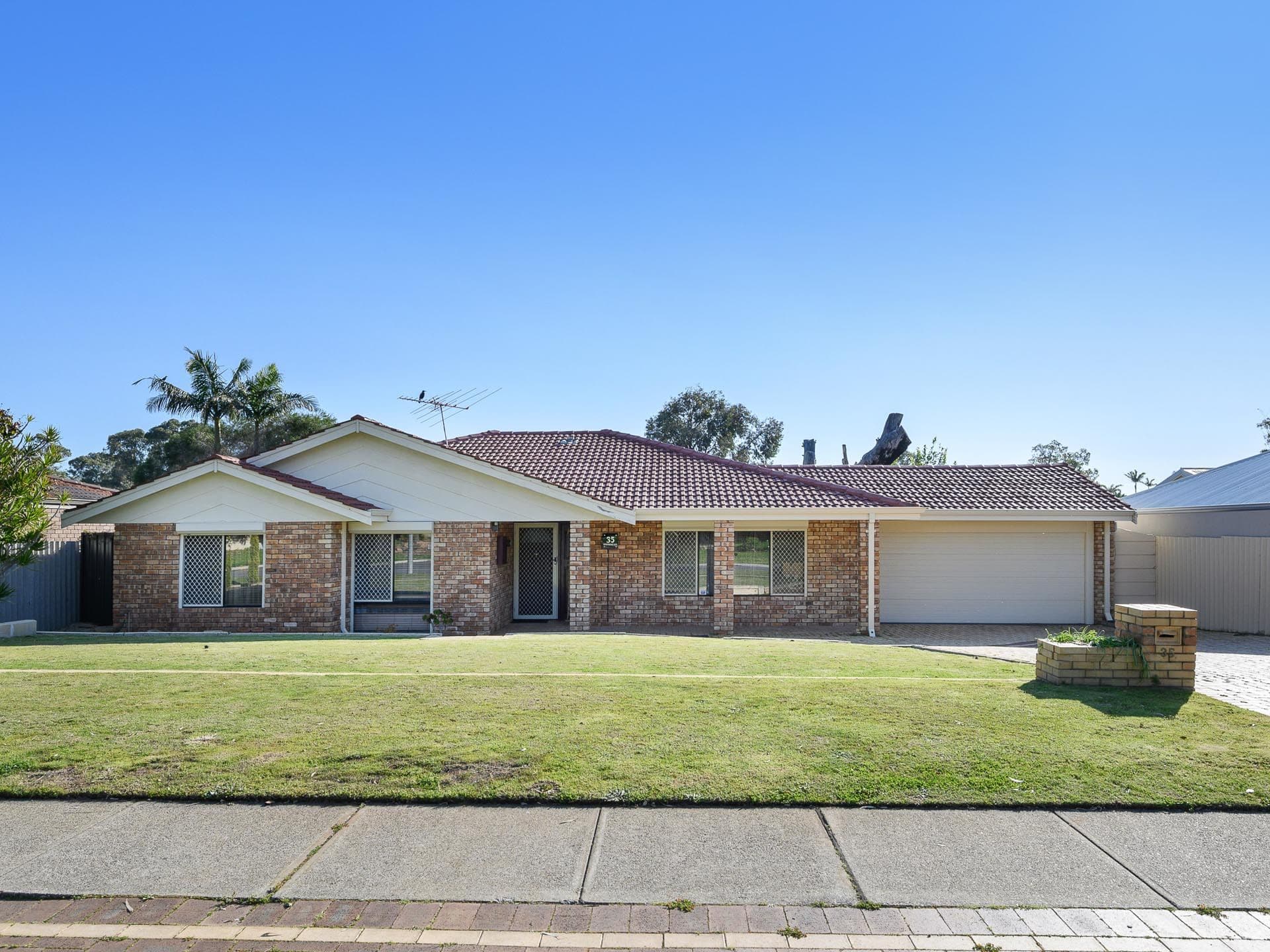 35 Adenmore Way, Kingsley WA 6026, Kingsley - Thumbnail 3
