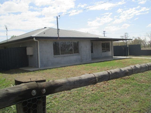 14 Coonamble Terrace, Coonamble - Thumbnail 2