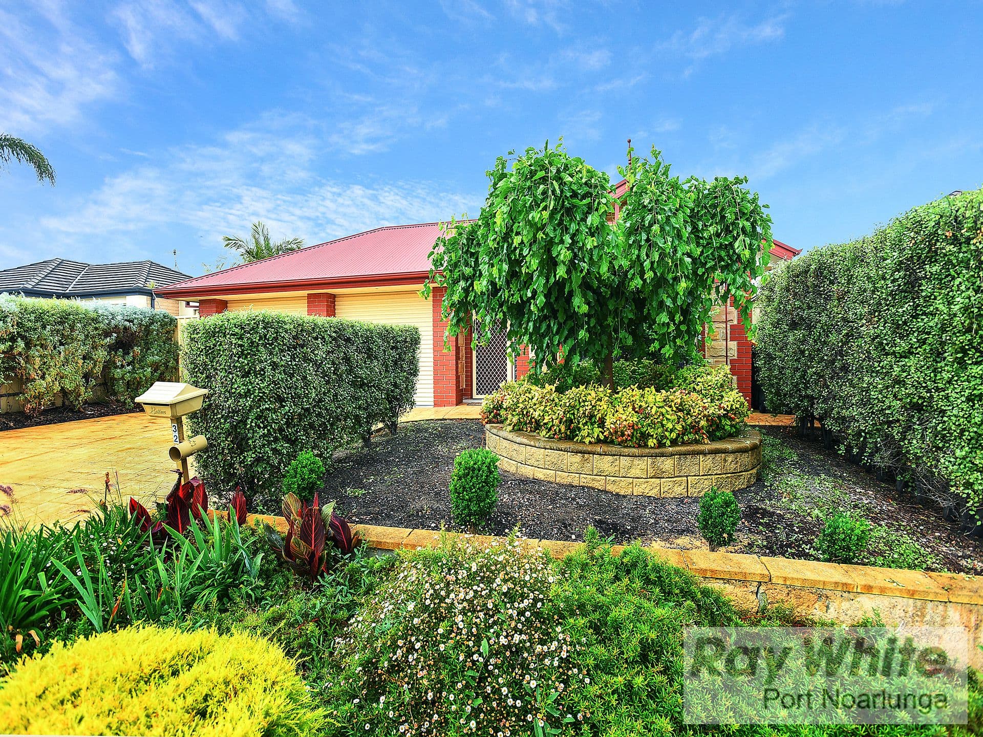 32 Sovereign Drive, Woodcroft SA 5162, Woodcroft - Thumbnail 2