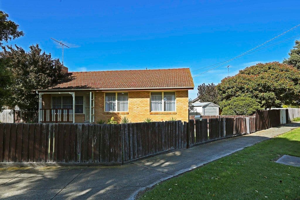 7 Vermont Avenue, Corio VIC 3214, Corio - Thumbnail 7