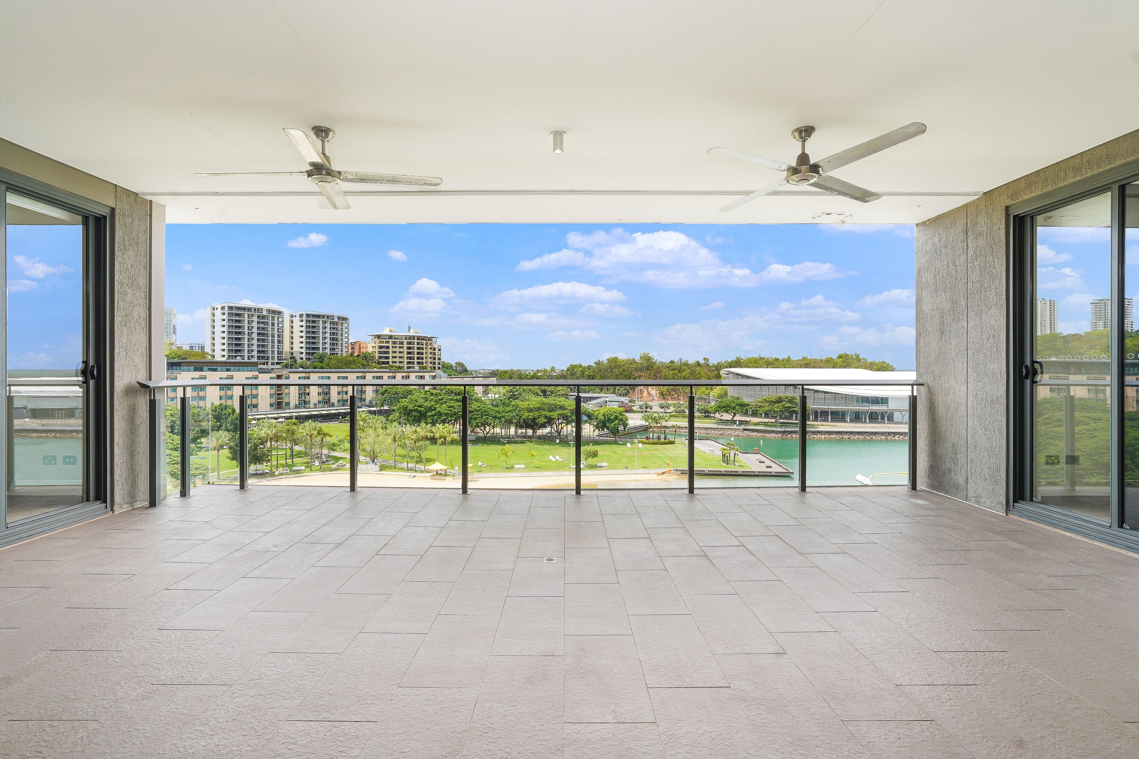 19B Kitchener Drive, DARWIN CITY NT 0800, Darwin City - Thumbnail 2