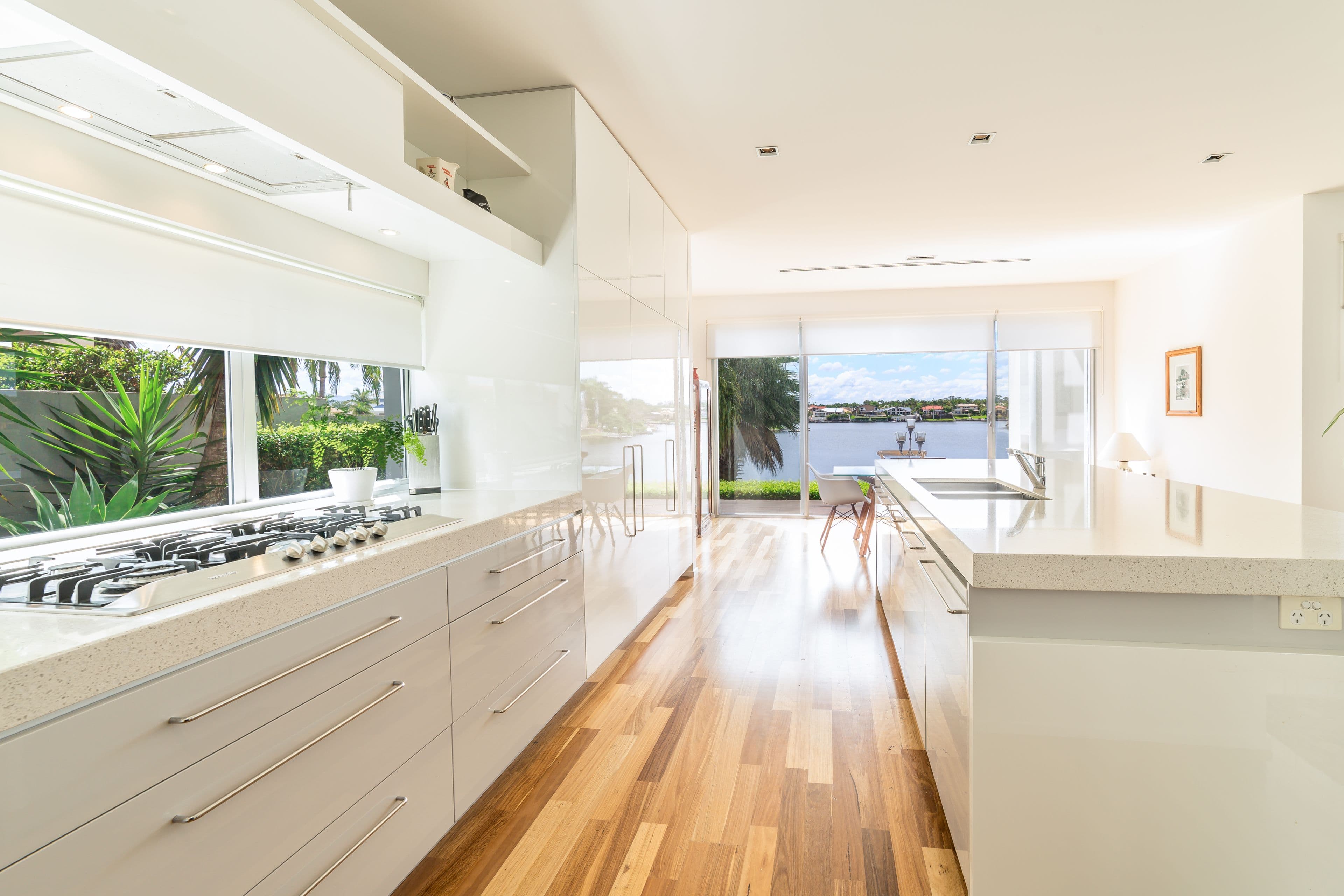 37 Martinique Way, Clear Island Waters QLD 4226, Clear Island Waters - Thumbnail 5