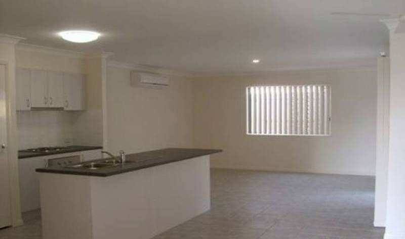 15 Gemview Street, CALAMVALE QLD 4116, Calamvale - Thumbnail 2